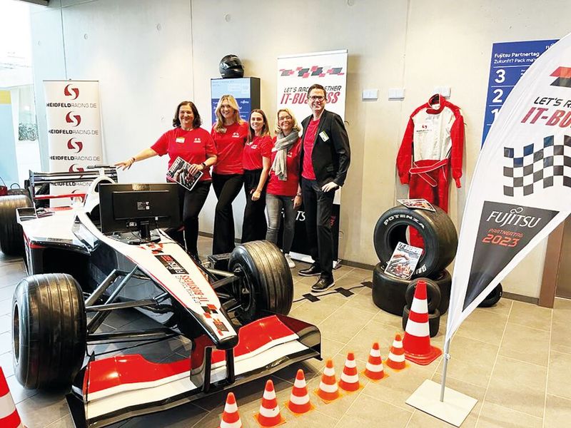 Das IT-BUSINESS-Racing-Team ist startklar und freut sich auf einen spannenden Fujitsu-Partnertag. (Bild: Vogel IT-Medien GmbH)