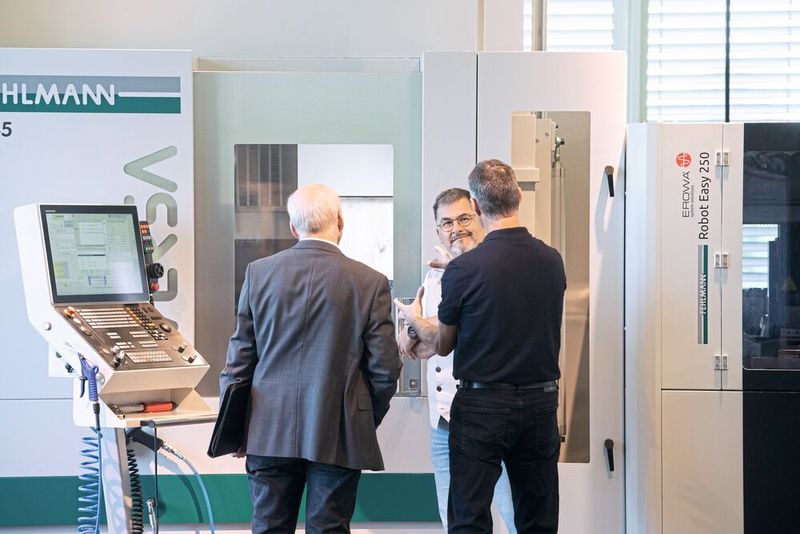 Der Ausstellungsbereich wurde rege für Gespräche  und Networking genutzt. (Bild: Thomas Entzeroth)