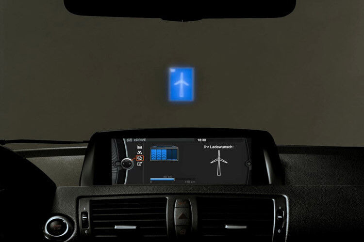 Dann kann der Fahrer den Ladevorgang per Knopfdruck über das bordeigene Bediensystem starten. (Foto: BMW)