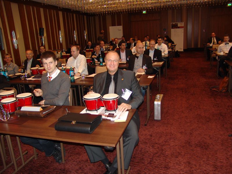 Auch am zweiten Kongresstag hatte iTeam wieder zahlreiche Partner zusammengetrommelt... (Archiv: Vogel Business Media)