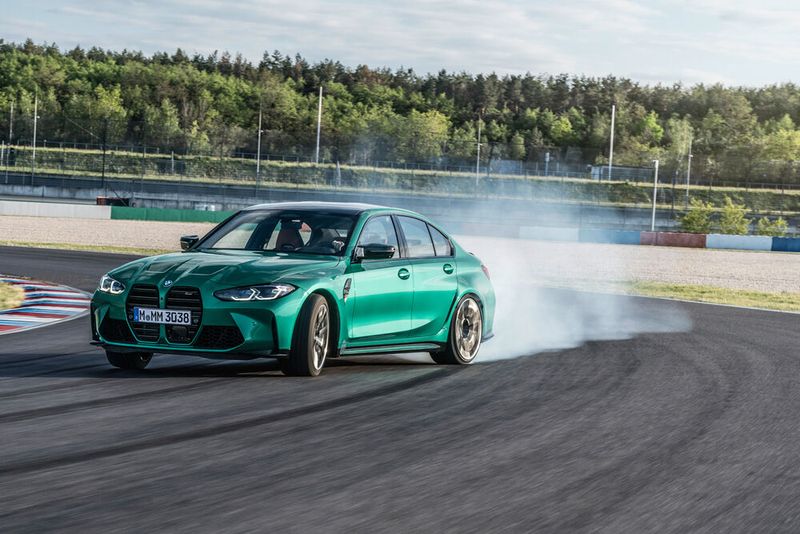 Die Elektronik hilft beim Driften. (Bild: BMW)