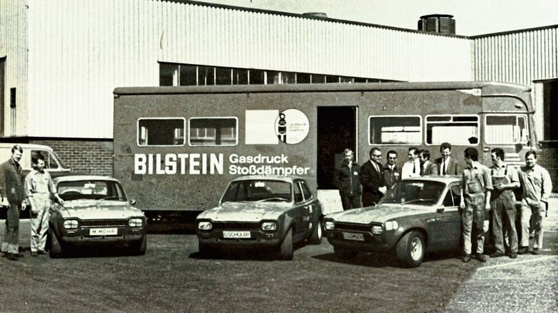 Der bekannte englische Spruch „Win in Sunday, sell on Monday“ trifft auch auf Bilstein zu. Die Erfolge im Motorsport machen die Marke begehrt und mit zur ersten Wahl bei sportlich ambitionierten Autofahrern. (Bild: Bilstein)