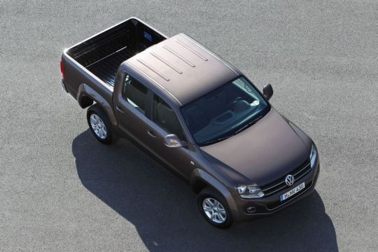 Vorerst gibt es den Amarok nur mit Doppelkabine. Auf die Ladefläche soll eine Europalette quer passen. (Archiv: Vogel Business Media)