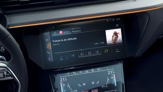 Digitale Services im Auto: Deutsche sind offen dafür, je nach Generation würden sie deutlich mehr Geld für ein entsprechend ausgestattetes Auto ausgeben. (Bild: Audi)