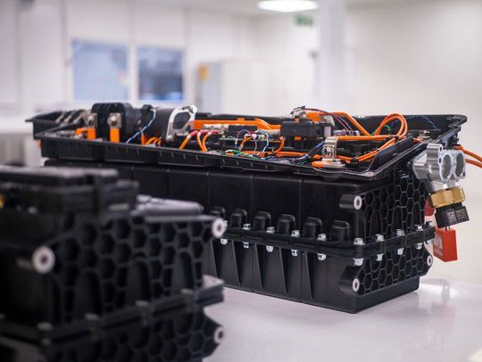 Through two Ultramid plastics, BASF has supported the RML Group in the development of an innovative, efficient, immersion-cooled battery for a high-speed hybrid car. Ultramid B3EG7 is used for the stable housing material and the battery unit itself.(Image: RML Group)