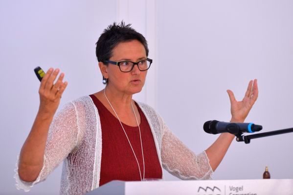 Unternehmensberaterin Tina Härlen gibt Tips, wie man sogenannte laterale Führungskräfte stärken kann.  (Bild: Johannes Untch/Vogel Business Media)