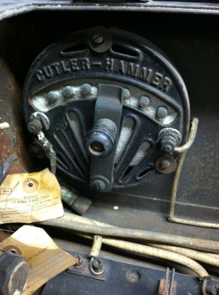 Ladegerät aus den 1920er Jahren zum Aufladen von Elektroautos von Detriot Electric (Bild: DetroitElectric.org)