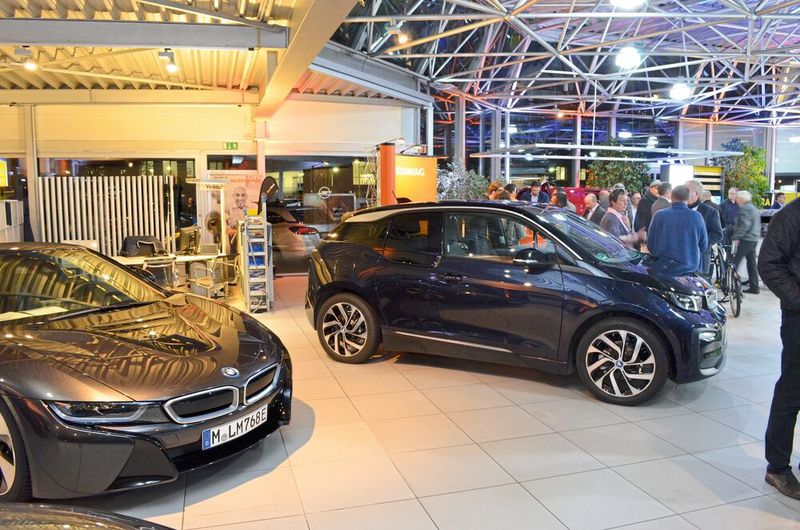 Die Kohl-Gruppe kann Elektro: Seit Jahren verkaufen und reparieren die Kohl-Betriebe unter anderem BMW I3 und I8 ... (Bild: Rehberg / »kfz-betrieb«)