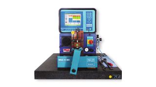 Auf Schall und Güte getestet: Körperschallprüfungen von Wälzlagern führt Hecht auf dem werkseigenen FAG-Prüfstand durch. (Hecht)