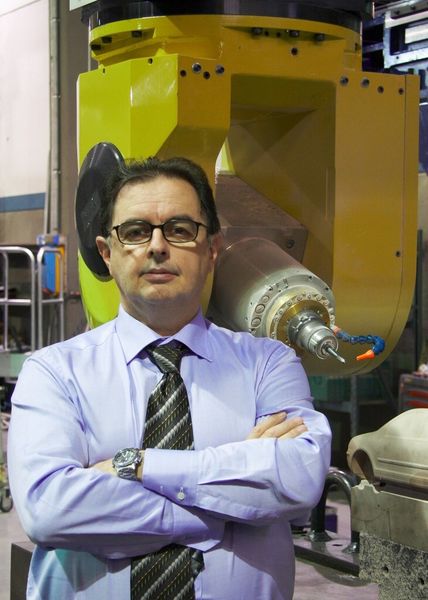 Antonio Dordoni, Vizepräsident Verkauf, Marketing und Service des italienischen Maschinenbauers Jobs S.P.A., kann auf mehr als 30 Jahre Erfahrung mit Spezialmaschinen für Verbundwerkstoffe verweisen. (Bild: Jobs)