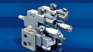 Bild 1: Elektrohydraulischer Steuerblock (NG 06) in Kompaktbauweise mit allen Sicherheitsfunktionen. (Archiv: Vogel Business Media)