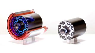 Die Kombination aus Magneten ohne seltene Erden und Synchronreluktanzmotoren für Haupt- und Nebenantriebe ermöglicht eine breite Leistungsspanne. (Bild: Astemo)