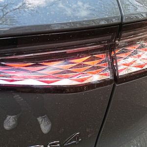 Oder in den Heckleuchten.(Bild:  Sven Prawitz/Vogel Communications Group)