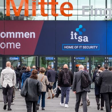 itsa2025-eingang-16-9-1200x675v1 (Bild: NürnbergMesse)