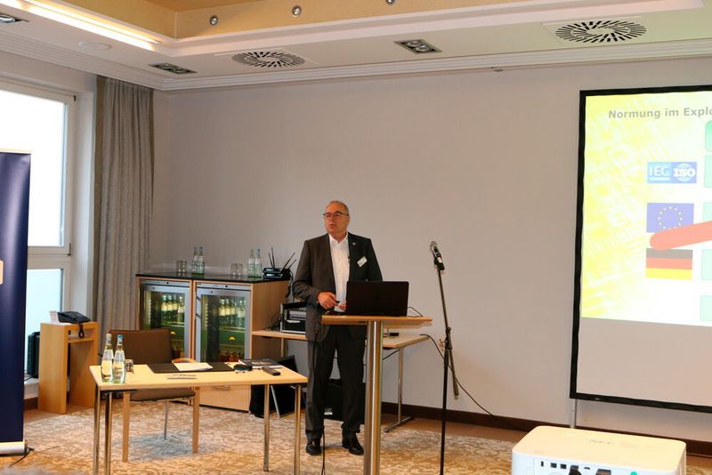 Impressions from the R. Stahl Expert Forum from Stromberg last year: Around 90 explosion safety experts met together to discuss developments in their field and share information. (R. Stahl)
