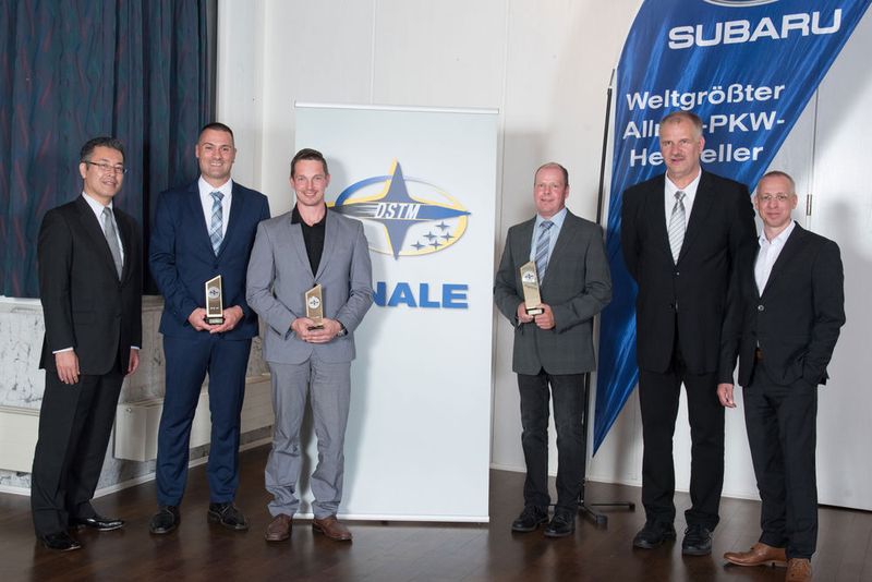 Platz zwei der Deutschen Subaru Techniker Meisterschaft 2017 ging an Uwe Baumgart aus Berlin (2.v.l.), Dritter wurde Frank Beckel aus Beiersdorf. (Ingrid Jost-Freie)