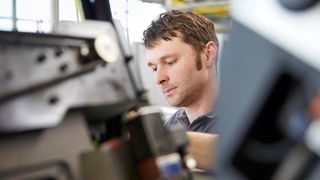 Beim EMO Safety Day demonstrieren Experten aus unterschiedlichen Blickwinkeln, wie hoch das Sicherheitsniveau bei Werkzeumaschinen mittlerweile ist. (Deutsche Messe)