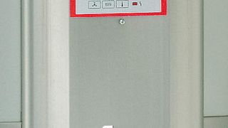 Mit der Viessmann Vitocal 160-A steht eine Wärmepumpe zur Verfügung, die ganzjährig mit regenerativer Energie das Trinkwasser erwärmt. Bild: Viessmann (Archiv: Vogel Business Media)