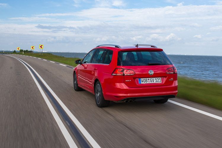 Dafür gibt es den 1,2-Liter-Benziner mit 85 PS. (Foto: Volkswagen)