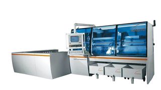 Bild 1: CNC-Kreissägeautomat Kasto-Variospeed C 14 mit Bedienpult und Steuerung. (Archiv: Vogel Business Media)