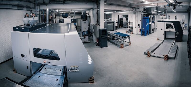 Figure 5: A central production area at ACTech in Freiberg: a view of mold production with the latest generation of 3D printer. (ACTech)