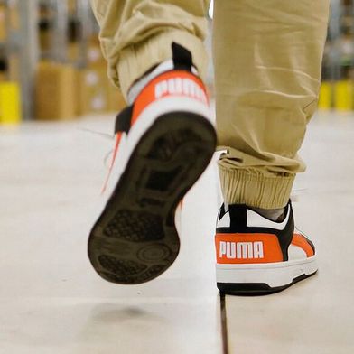 Das fränkische Traditionsunternehmen Puma will seine Kunden mit hochwertigen Sportartikeln schneller, flexibler und reaktionsfähiger machen. Dabei spielt auch die Logistik eine tragende Rolle. (Bild: Logistics Reply)