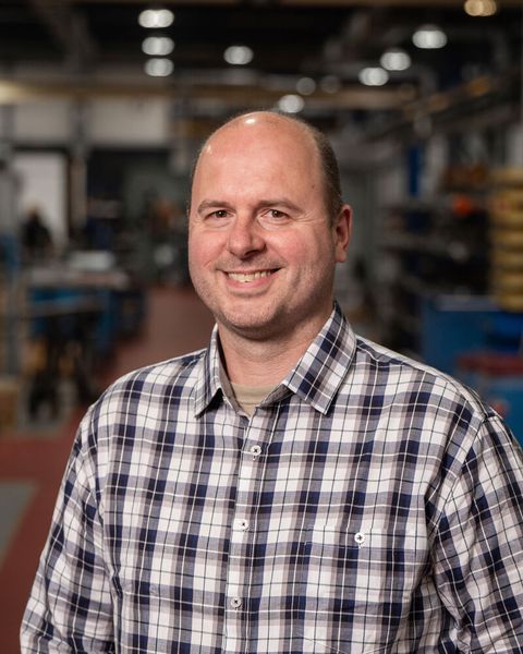 Andreas Rombach, Produktmanager bei Kammerer: „Mit dem neuen Konzept und Kammerers Know-how in Konstruktion, Produktion und Qualitätssicherung erzielen wir hohe technische Flexibilität.“ (Bild: www.joshuarzepka.com/Kamerer)