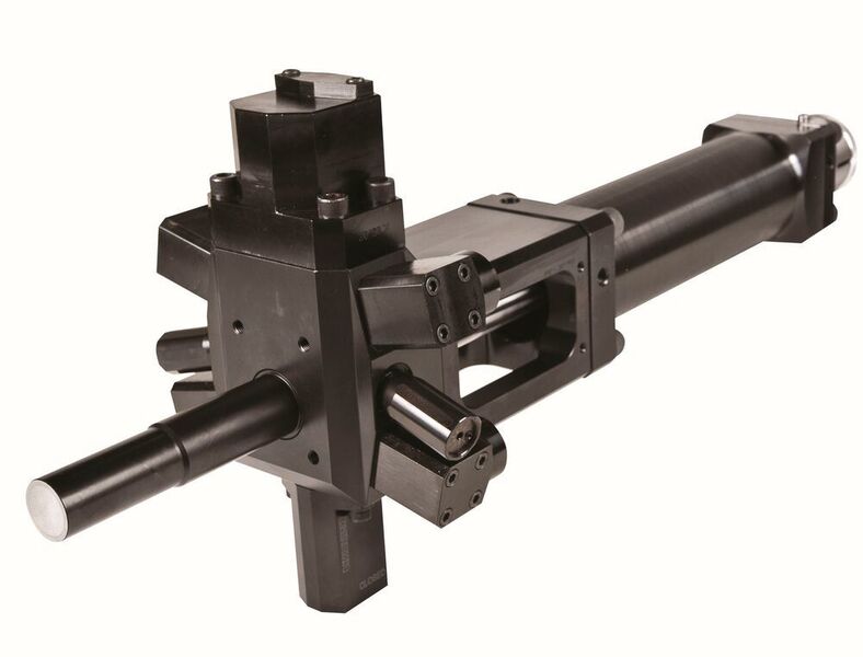 Der Cannon-FPL-SR-Mischkopf fürs Polyurethanhartschäumen ist laut Hersteller respektive Fakuma-Aussteller speziell für Anwendungen im Bereich von Kühlketten das ideale System. (Cannon)