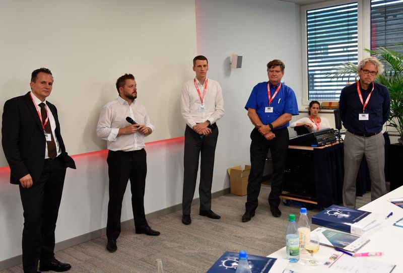 Expertendiskussion zum Ernst der Lage bei Bauteile-Verknappung und -Allokation. (Bild: VCG)