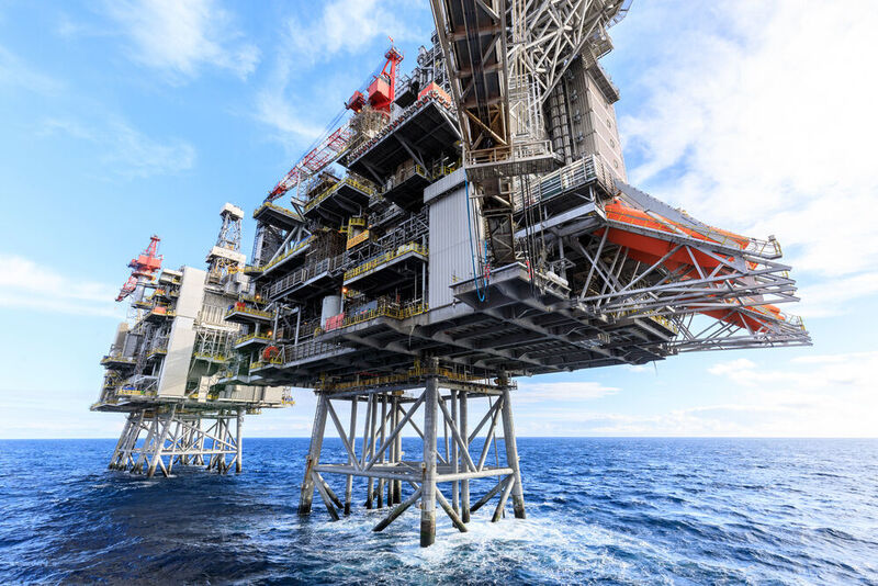 The field had an initial estimate of 7 billion barrels of hydrocarbons in place, in a highly complex and naturally fractured reservoir. (Stuart Conway/ BP)
