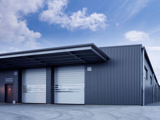 Im Rahmen seiner Nachhaltigkeitsstrategie ist Efaflex der Community der Deutschen Gesellschaft für nachhaltiges Bauen (DGNB) beigetreten.(Bild:  Efaflex)