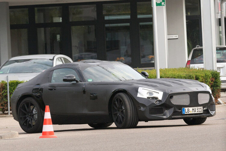 Auch die Preisklasse ist eine andere. Der GT dürfte rund 80.000 Euro günstiger sein als der SLS. (Foto: press-inform)