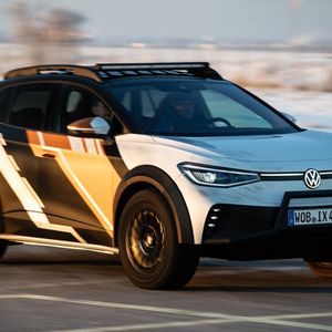 Der Spurt von 0 auf 100 km/h dauert beim VW ID Xtreme 5,3 Sekunden.(Bild:  Autoren-Union Mobilität/Volkswagen)