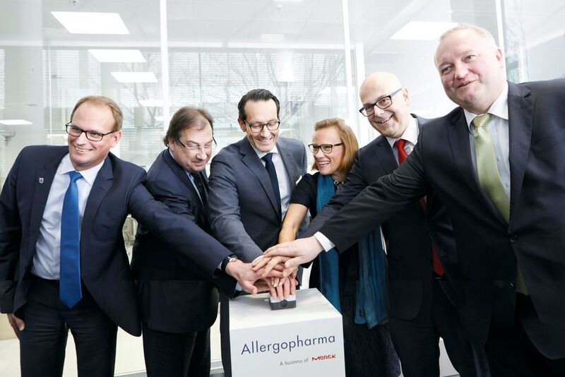 Die Einweihung der 42-Millionen-Euro-Investition gilt als wichtiger Meilenstein für die Zukunftsbranche Pharmaindustrie in Schleswig-Holstein. (Merck)