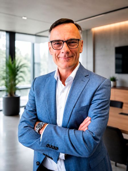 Stephan Sielaff hat zum 1. Oktober 2026 die Leitung der Schill+Seilacher-Gruppe übernommen. (Bild: Schill+Seilacher)