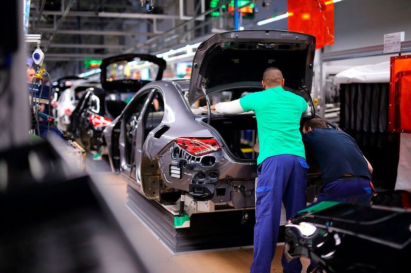 Die Ratingagentur Moody's prognostiziert einen weltweiten Rückgang der Autoverkäufe um 2,5 Prozent.