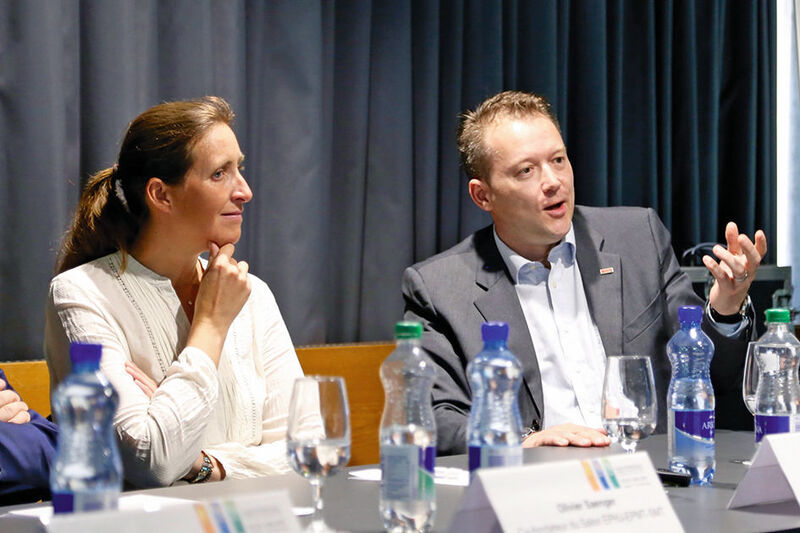 Juliette Lemaignen (links) und Roderich Hess wollen sich mehr für die Start-Ups aus dem Arc Lemanic einsetzen. (MSM / Jean-René Gonthier)