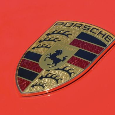 Porsche bleibt im Krisenmodus. Der Absatz fällt weltweit, die meisten Modellreihen sind vom Abwärtstrend betroffen. (Bild: Achter – VCG)