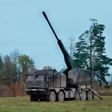 Steilvorlage ins monetäre Ziel! Gab es vor dem Ukrainekonflikt noch viele Bedenken von Bürgern, privates Geld in Rüstungsfirmen zu stecken, so hat sich die Meinung mit Blick auf die derzeitige globale Lage offensischtlich deutlich geändert ... (Bild: Rheinmetall)