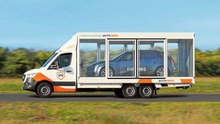 Die Glastrucks von Autohero starten nun von München und Leipzig aus. (Bild: Auto 1)