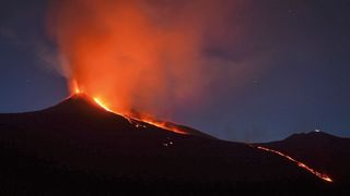 Der Ätna in Italien (gemeinfrei, Shawn Appel)