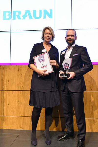 In der Kategorie Life Sciences wurde die B. Braun Melsungen AG mit dem »Digital Transformer of the Year« ausgezeichnet. Klaus-Dieter Pannes, Senior Vice President Operational Excellence nahm die Auszeichnung entgegen. (Bild: Paul Knecht/storytile)