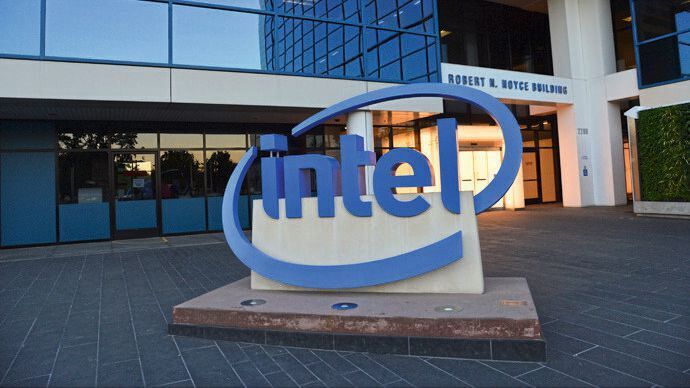 Tech-Unternehmen Intel hat die Absicht verkündet, das Unternehmen Silicon Mobility SAS zu übernehmen und damit, sofern alle Genehmigungen erteilt werden, mithilfe der Technologien und Innovationen von Silicon Mobility von KI die Effizienz des Energiemanagements in E-Fahrzeugen zu steigern - und noch mehr! (Bild: Intel Corporation)