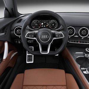 Im Audi TT zeigen die Ingolstädter ihr erstes voll digitales Cockpit.