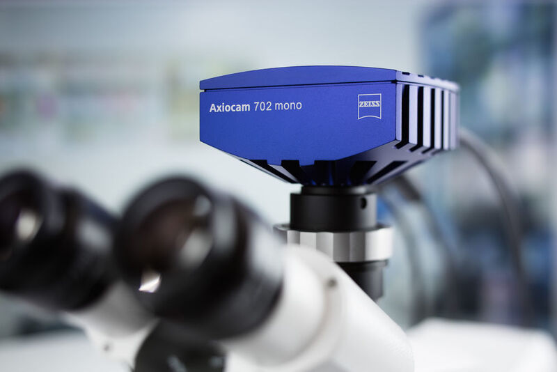 Mit Zeiss Axiocam 702 mono stellt Zeiss zum ersten Mal eine Mikroskopkamera mit einem Hochleistungs-CMOS-Sensor (
