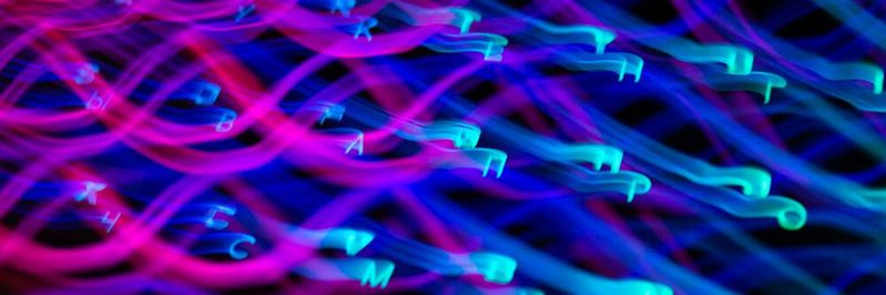 Entscheidend für den Erfolg einer Smart Factory ist die Etablierung geeigneter (SaaS-)Plattformen, da diese in der Regel risikoarm, skalierbar und flexibel sind.(Bild:  gemeinfrei / Unsplash)