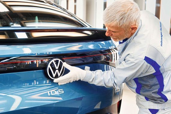 VW steckt in der Krise. Erstmals seit 30 Jahren könnte es zu betriebsbedingten Kündigungen und Werksschließungen kommen. Doch wie sind die zehn Standorte in Deutschland bisher aufgestellt? Ein Überblick. (Bild: Volkswagen AG)
