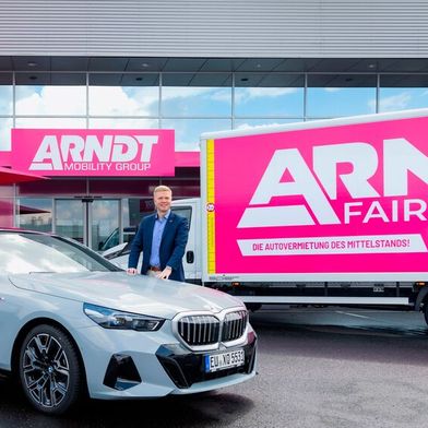 Für Moritz Arndt, Geschäftsführer von Arndt Automobile, ist die Kooperation mit Procar wegweisend. Er könnte sich noch weitere solcher strategischen Kollaborationen vorstellen. (Bild: Arndt Automobile)