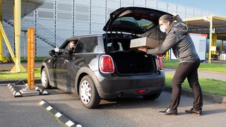 Ab sofort können Kunden direkt vor Ort ihre Ware abholen.  (Igus)