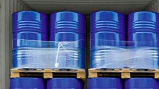 Beim Chemie-Transport schützen spezielle Trockenmittel vor durch zu hohe Luftfeuchtigkeit verursachte Schäden. (Bild: ThoMar OHG)